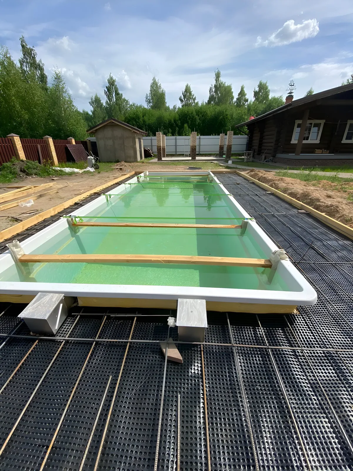 Laguna 9 — вечернее освещение в Красноярске